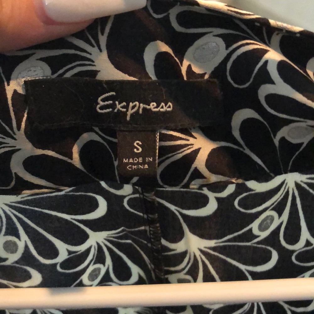 Express shirt - Picture 3 of 3